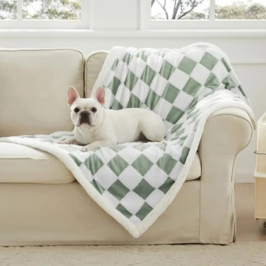 Checkered Dog Blanket, Sage Green Jacquard Sherpa Blankets for Small Dog and Cats, Cute Aesthetic Style Fluffy Fleece Pets Blan